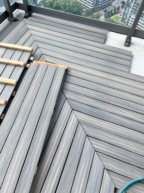 Points to Consider Regarding the Ease of Removing Tiles