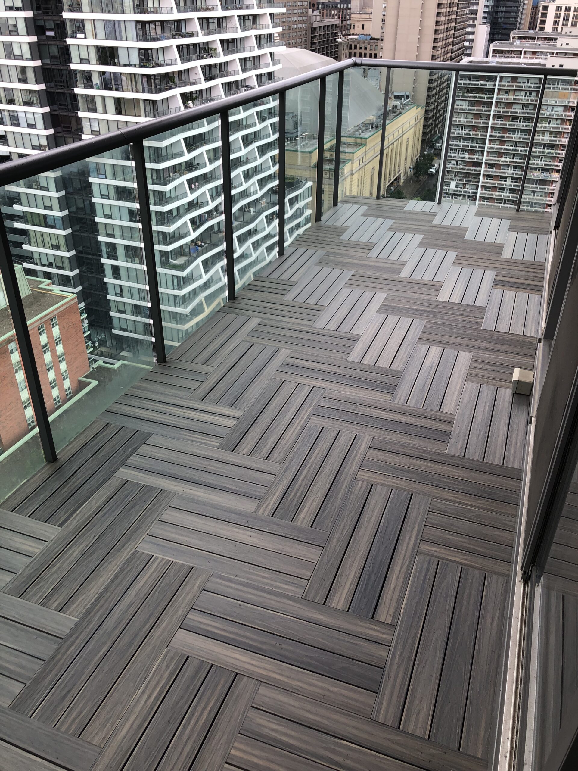 The Advantages of Outdoor Deck Tiles